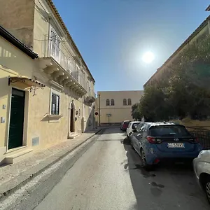 Gasthof Casa Crispi, Noto